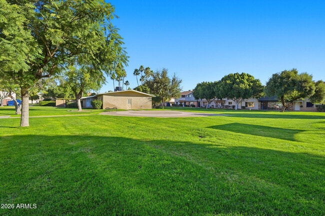 Building Photo - 6131 N Granite Reef Rd