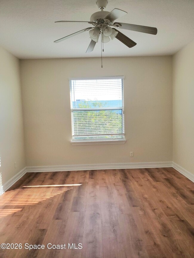 Building Photo - 1045 Venetian Dr