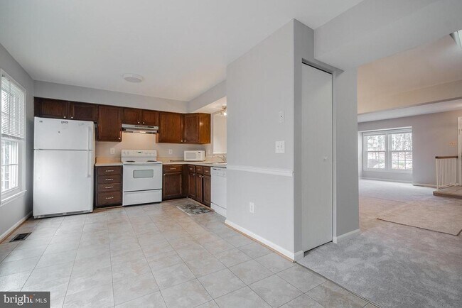 Building Photo - 8525 Gambel Oak Dr