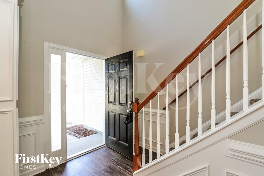 Building Photo - 1415 Paulonia Way