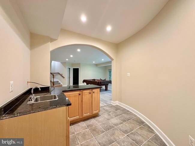 Building Photo - 1460 Carrington Ridge Ln