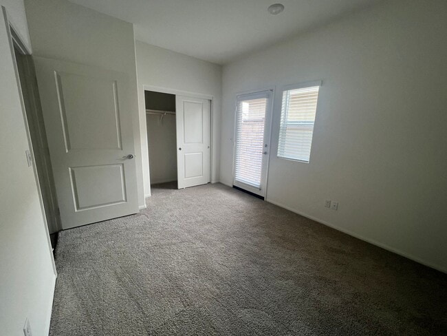 Building Photo - THIS HOME COMES WITH AN ADU -1-bedroom 1-b...