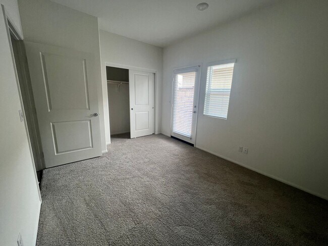 Building Photo - THIS HOME COMES WITH AN ADU