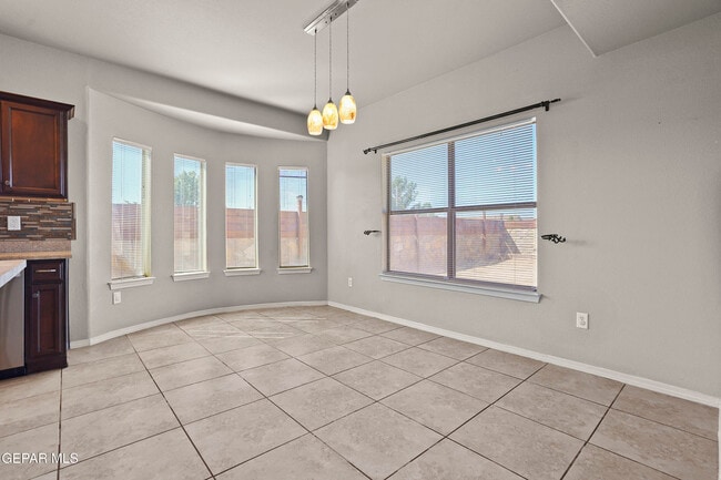 Building Photo - 3261 Garden Point Dr