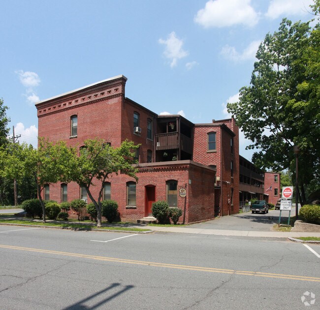 Keith Apartments 19 Canal St Turners Falls MA 01376 Apartment Finder