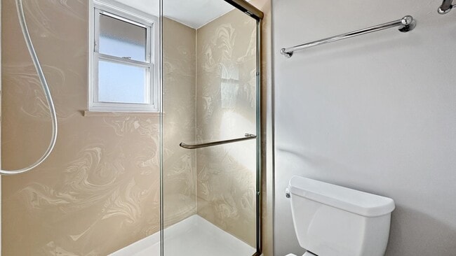 Building Photo - Coastal Comfort & Entertainer’s Retreat in Marina Faire