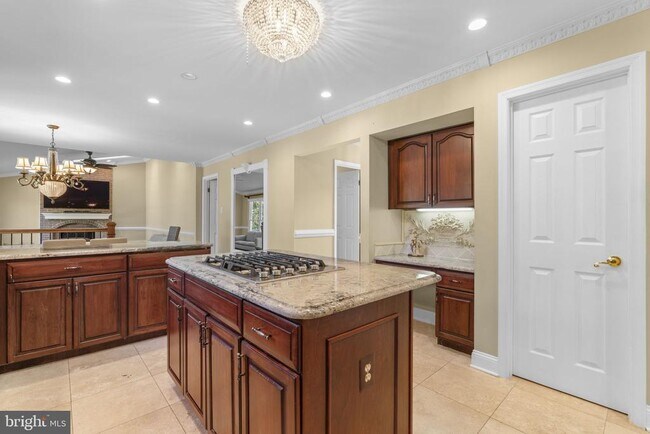 Building Photo - 10211 Brightstone Pl
