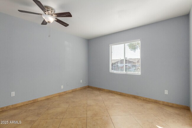 Building Photo - 4107 N 106th Ave