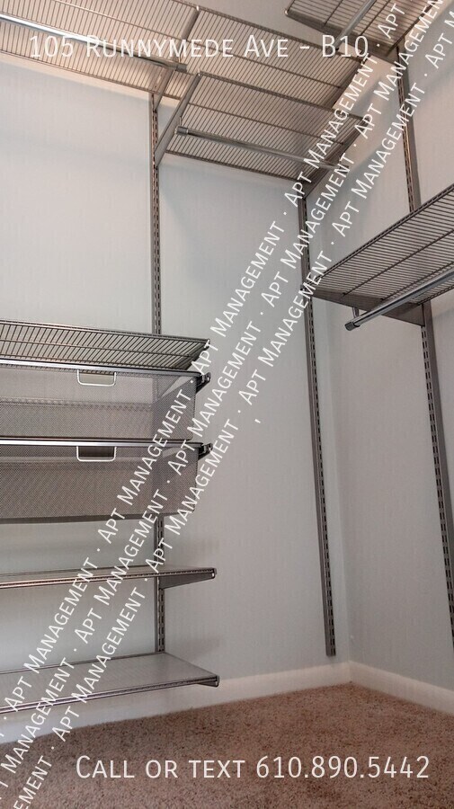 Building Photo - 105 Runnymede Ave