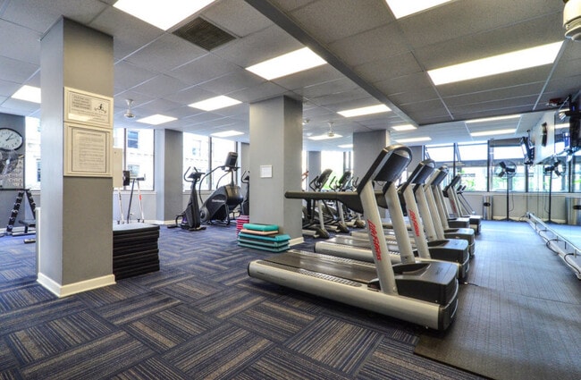 Building Photo - 405 N Wabash Ave