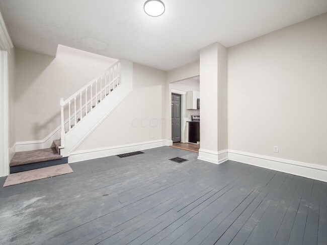 Building Photo - 730 Bellows Ave
