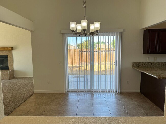 Building Photo - COMING SOON! 3+2+ Bonus Room with attached garage