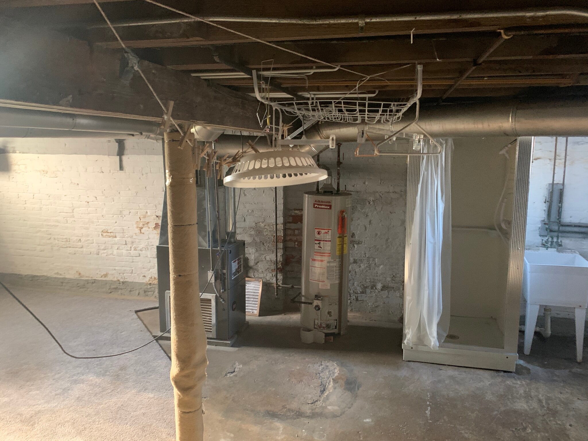 Building Photo - 3422 Daisy Ave