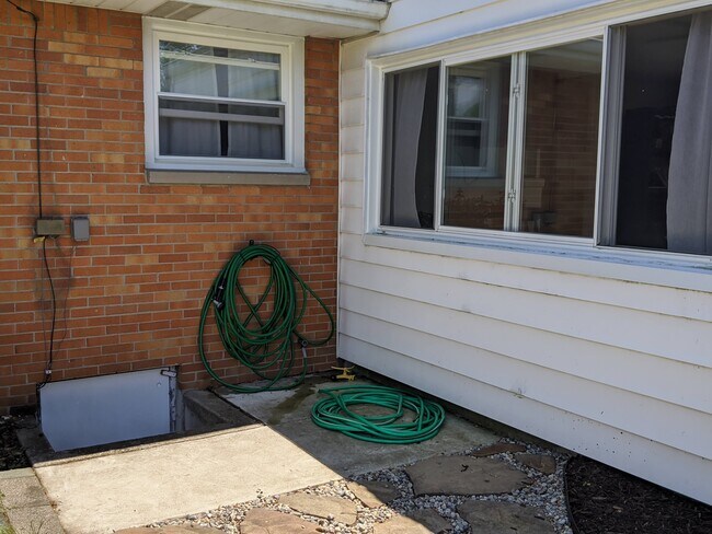 Building Photo - 3733 Cherry Wood Ln