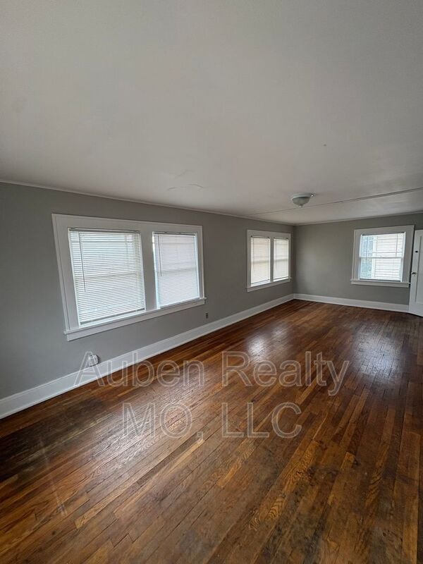 Building Photo - 5304 Harrison St