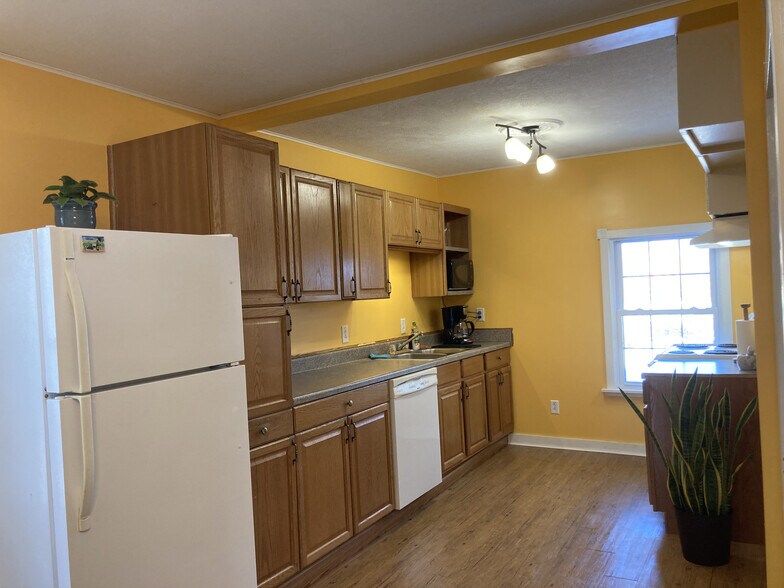 Building Photo - 9 Elizabeth St