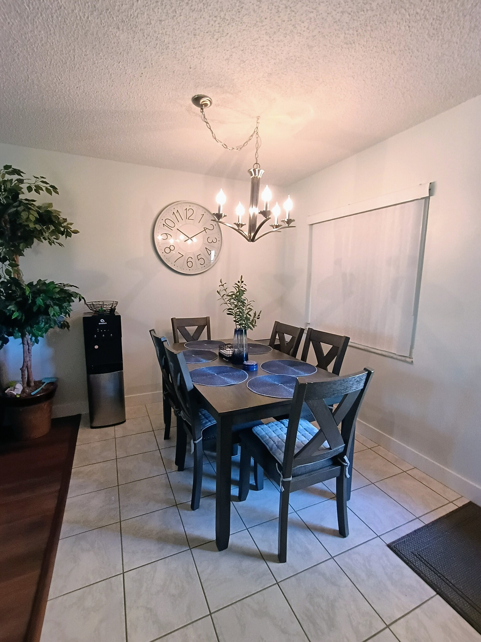 Dining Room Equipped with Water Cooler - 1845 S Highland Ave