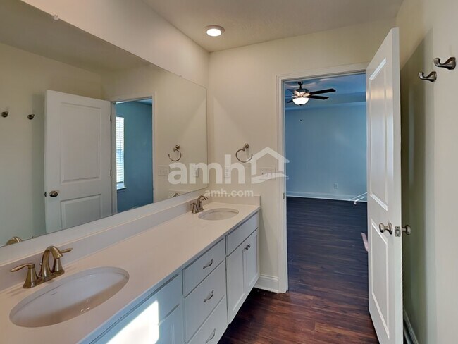 Building Photo - 12532 Dardevle Ct