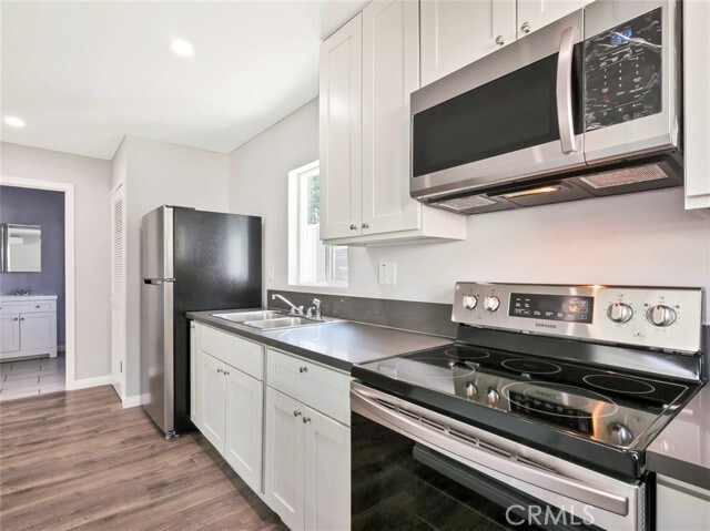 Building Photo - 8828 Chimineas Ave