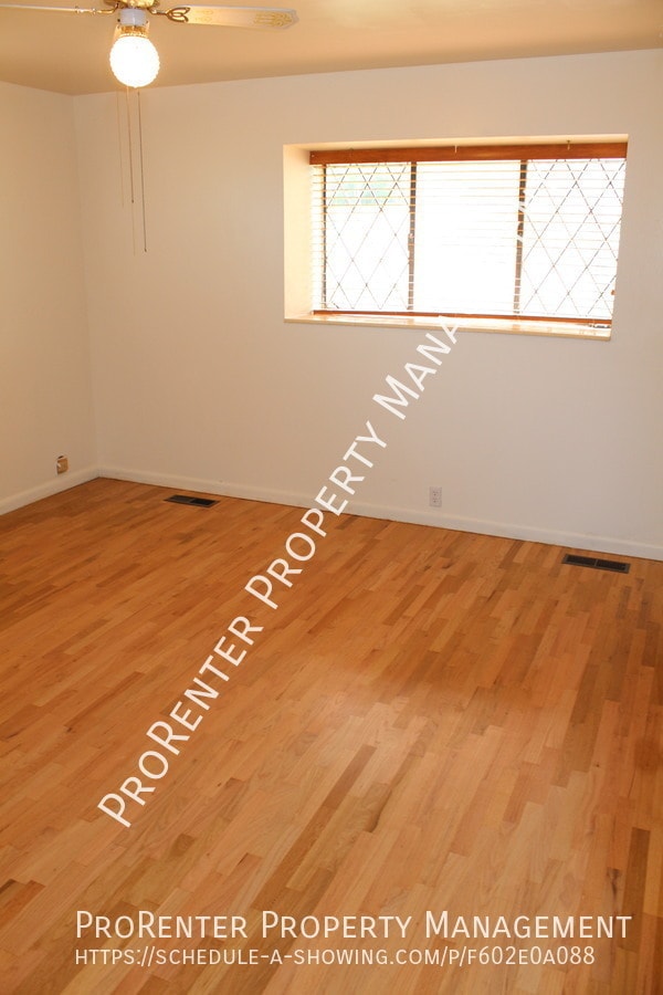 Building Photo - 415 N 400 E
