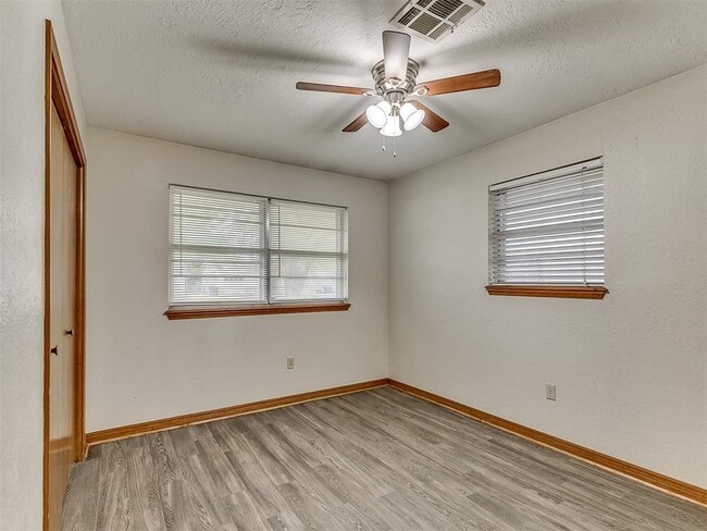 Building Photo - 1518 Boyd St