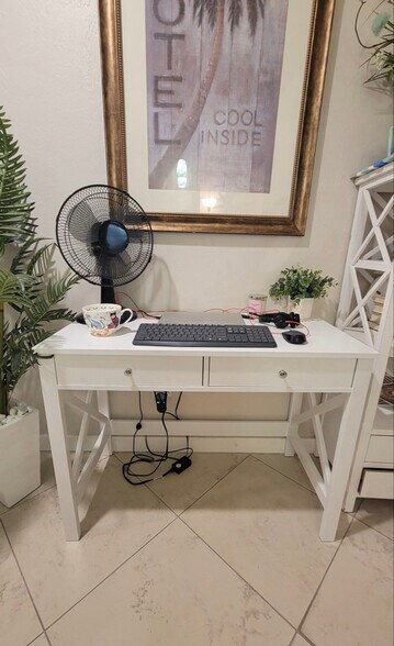 Building Photo - 240 N Collier Blvd