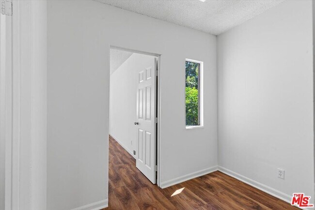 Building Photo - 4133 Bemis St