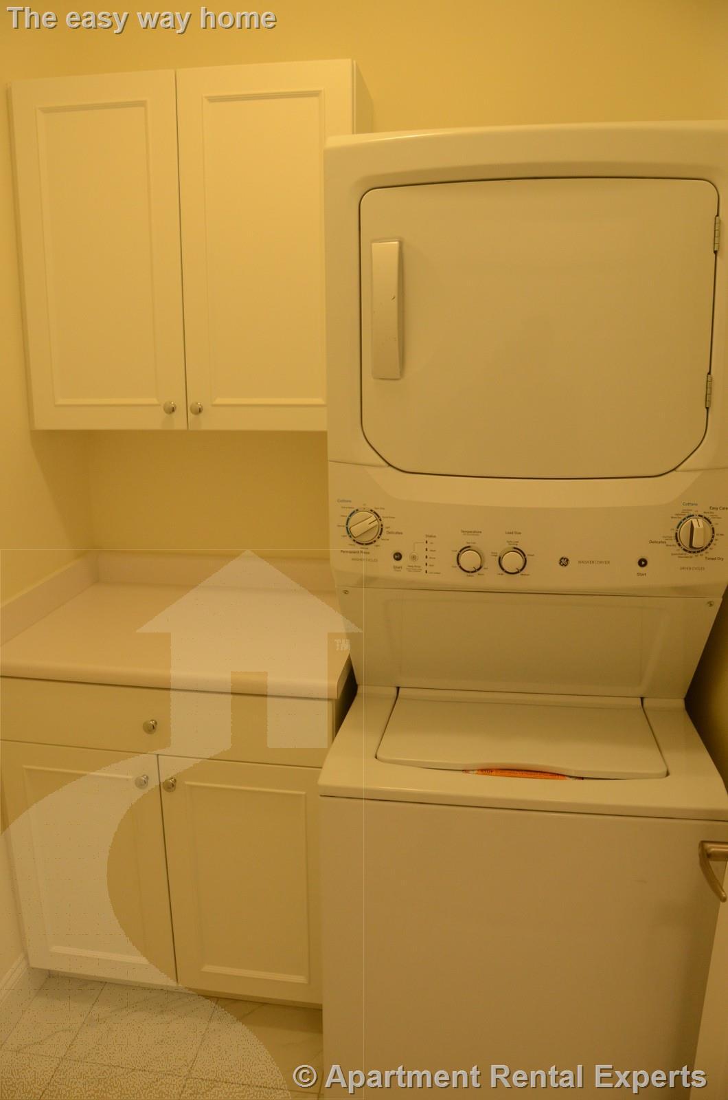 Building Photo - 15 Langdon St