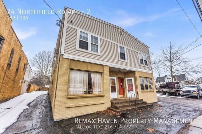 Building Photo - 74 Northfield Rd