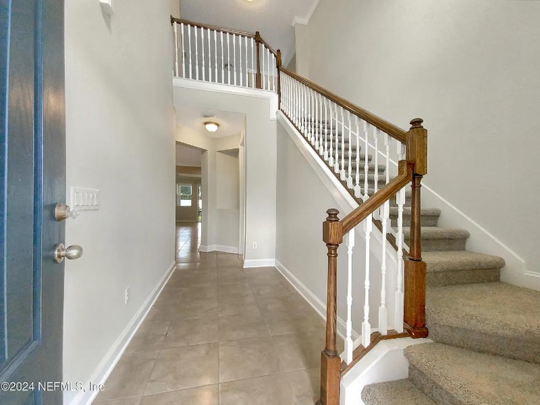 Building Photo - 14562 Serena Dr