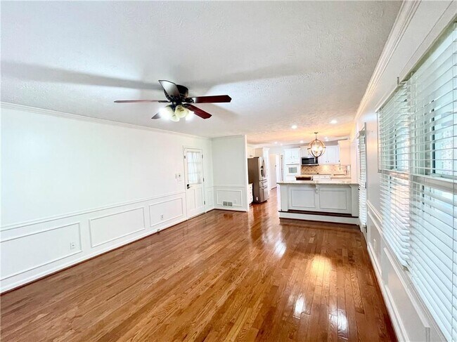 Building Photo - 2395 Brownstone Ct NE