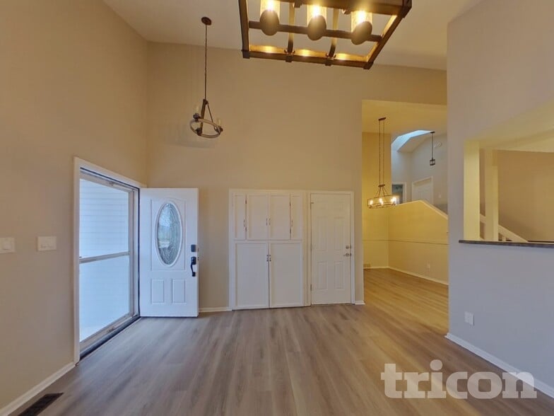 Building Photo - 3469 Hunterwood Dr