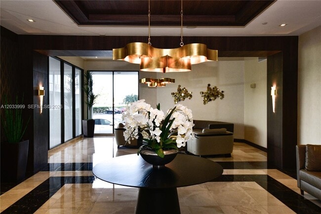 Building Photo - 20505 E Country Club Dr