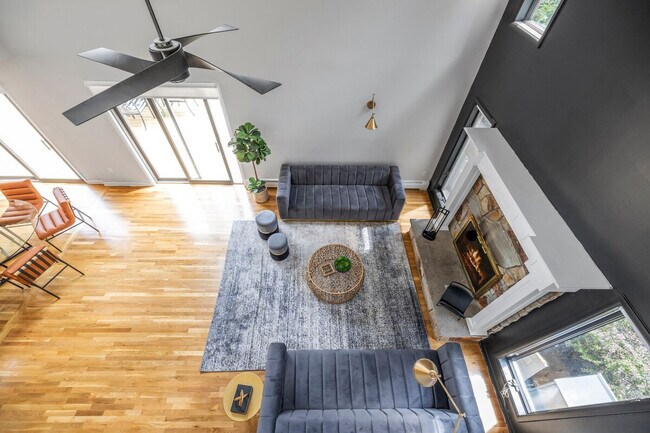 Building Photo - 2A Cherry Ln