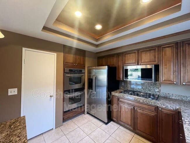 Building Photo - 36532 Vía Abeja