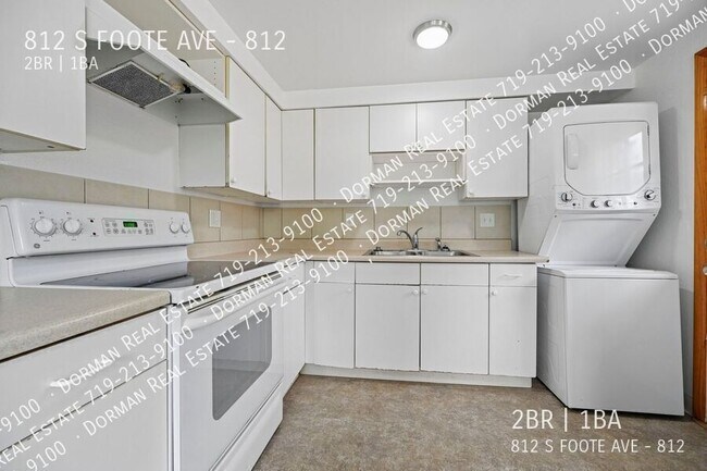 Building Photo - 812 S Foote Ave