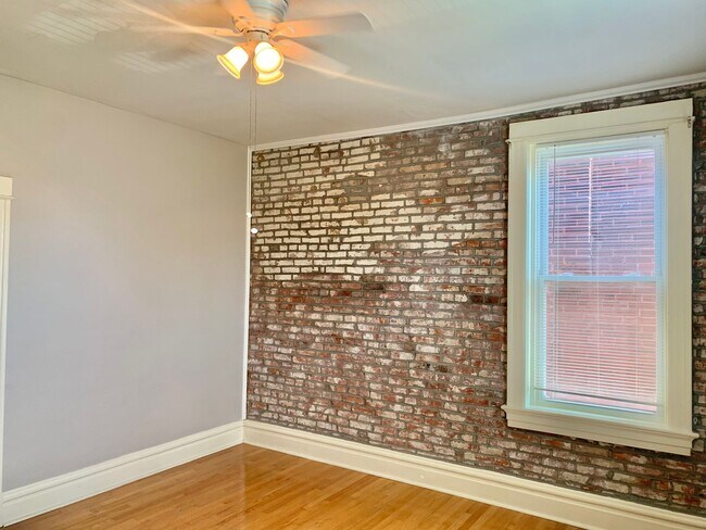Building Photo - 3524 Juniata St
