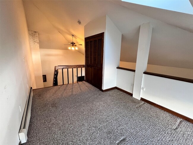 Building Photo - 12 Bridge