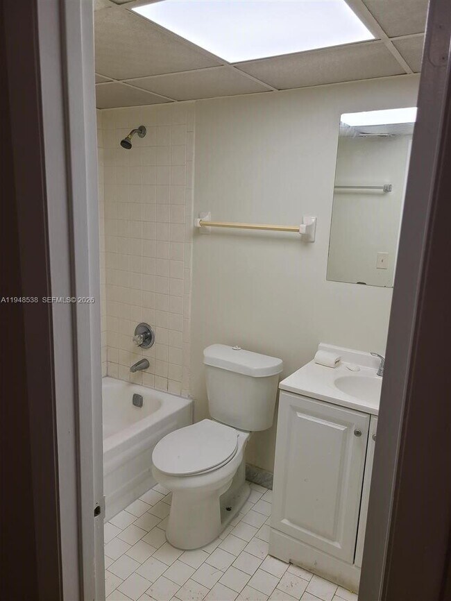 Building Photo - 7925 S Colony Cir