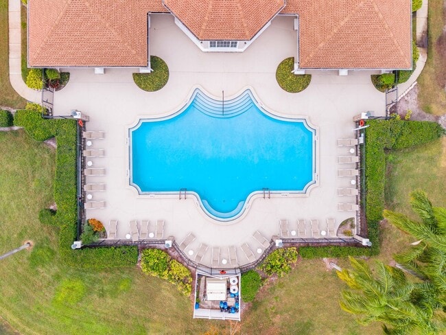 Building Photo - Immaculate 3 Bedroom Home in Gated Community - Stonefield