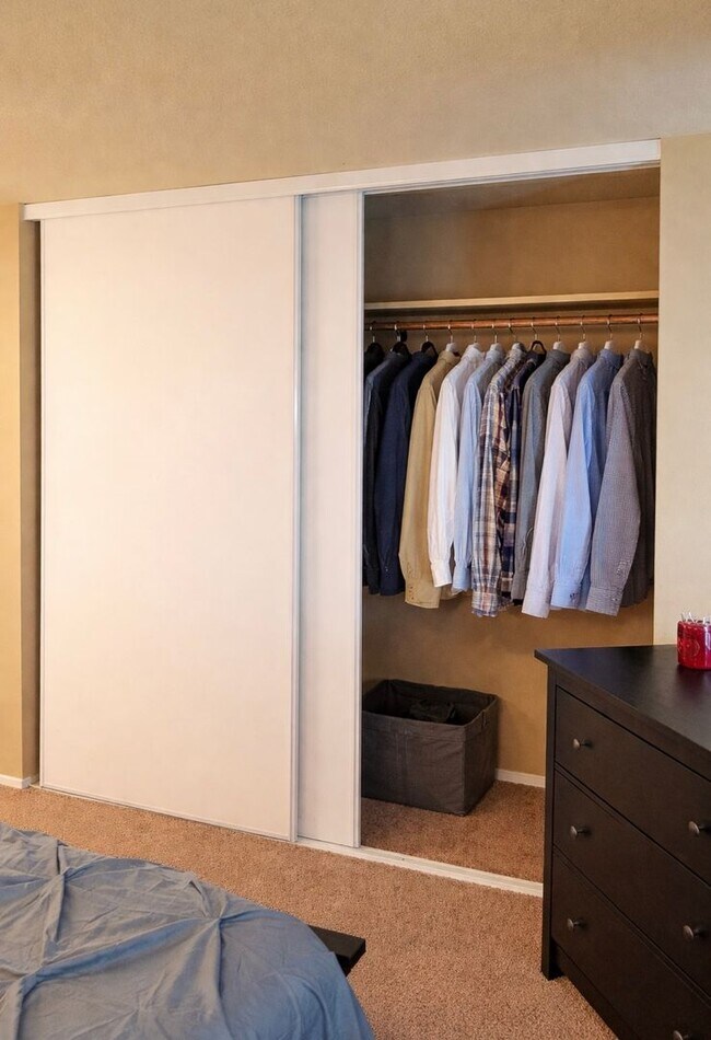 Building Photo - Beautiful Downstairs 2 Bedroom 2 Bath looking out to the Sonoma Creek!