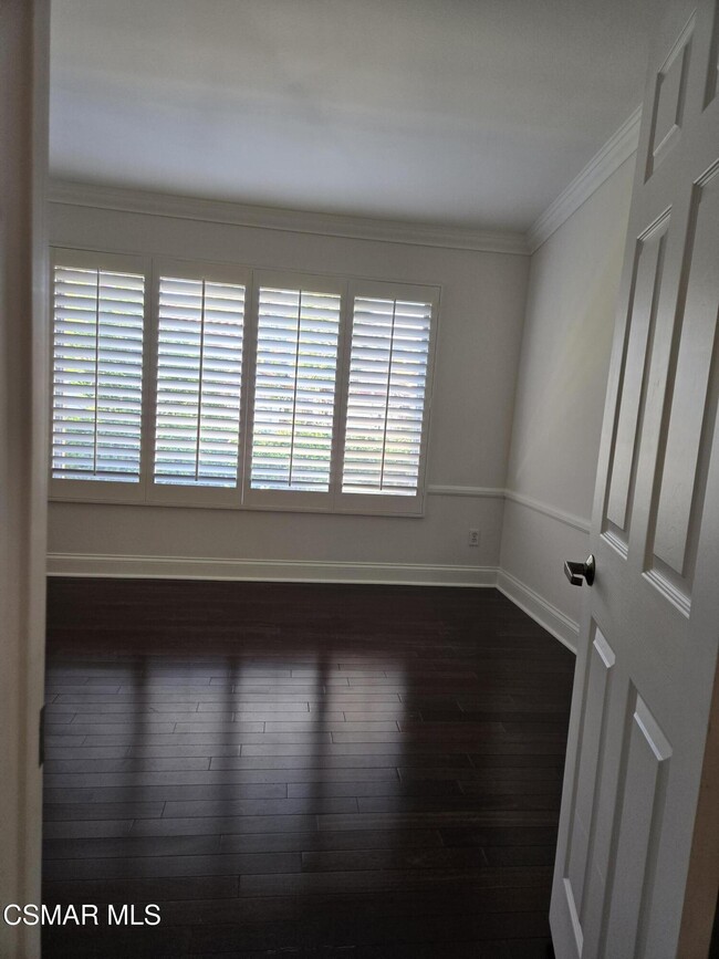 Building Photo - 491 Novara Way