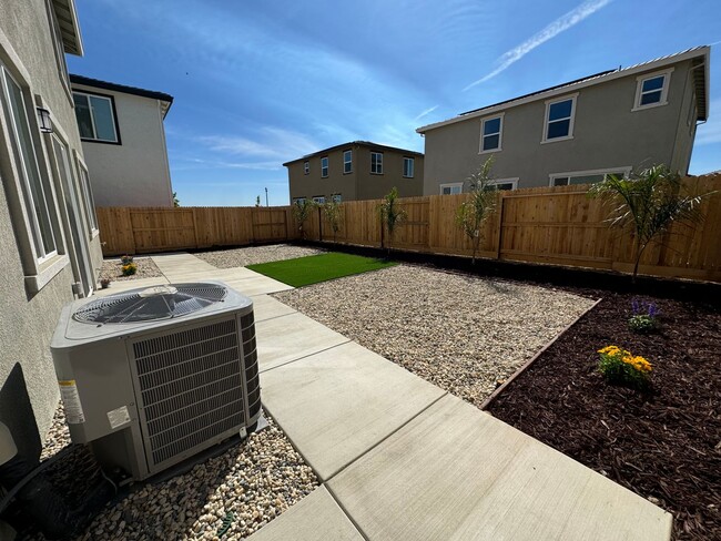 Building Photo - All electric solar home!