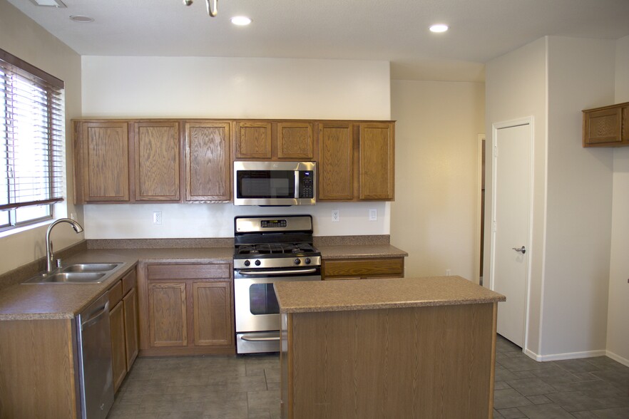 Building Photo - 24816 North 39th Avenue