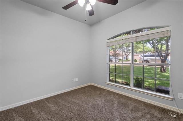 Building Photo - 1802 Ridgewood Dr