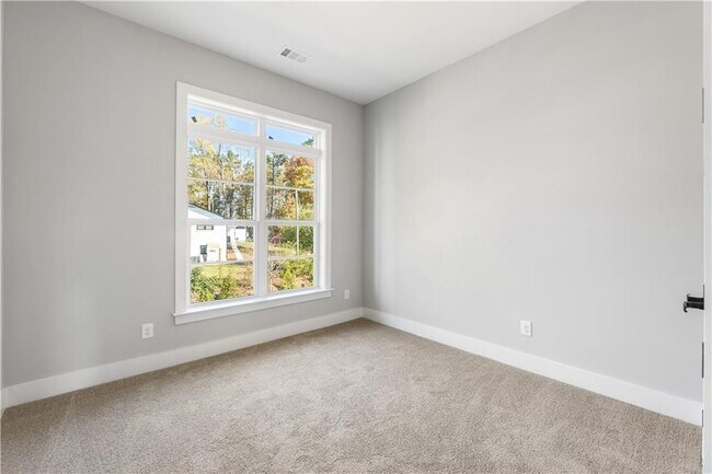 Building Photo - 2035 Parkside Ln