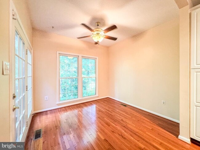 Building Photo - 11742 Valley Ridge Cir