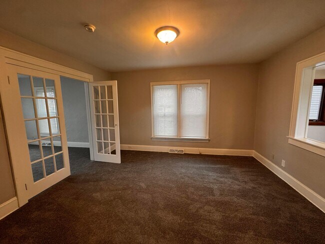 Building Photo - 79 W Cherry St