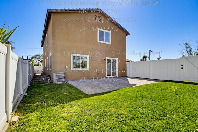 Building Photo - 139 Thompson Ave