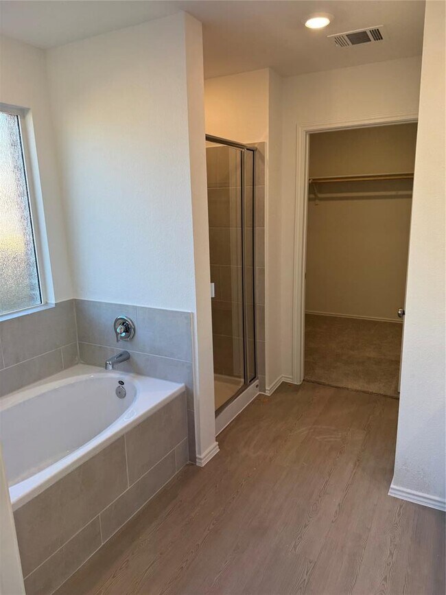 Building Photo - 117 Donnington Dr